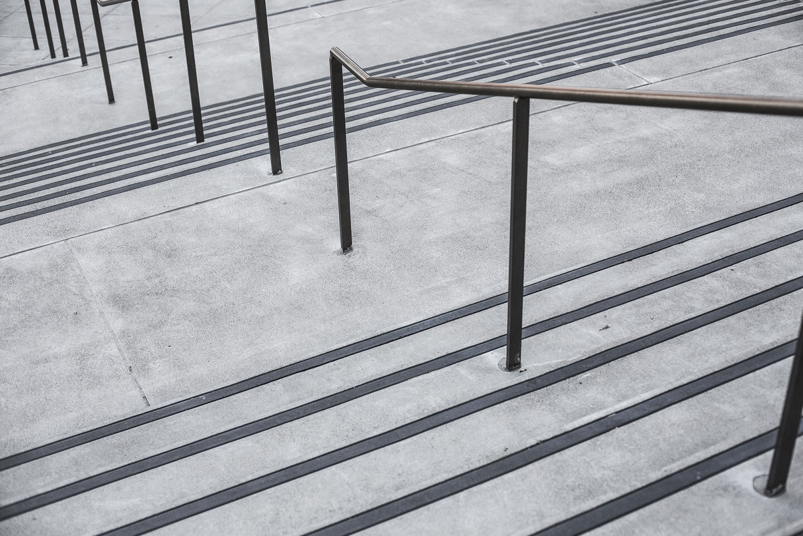clean-minimalistic-concrete-stairs-picjumbo-com